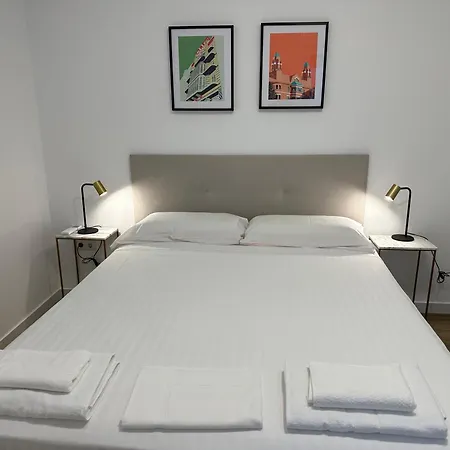 Valdeolivas Suites Valencia Exterior photo